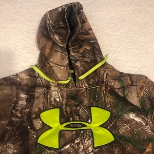 Under Armour Camouflaged Sweatshirt